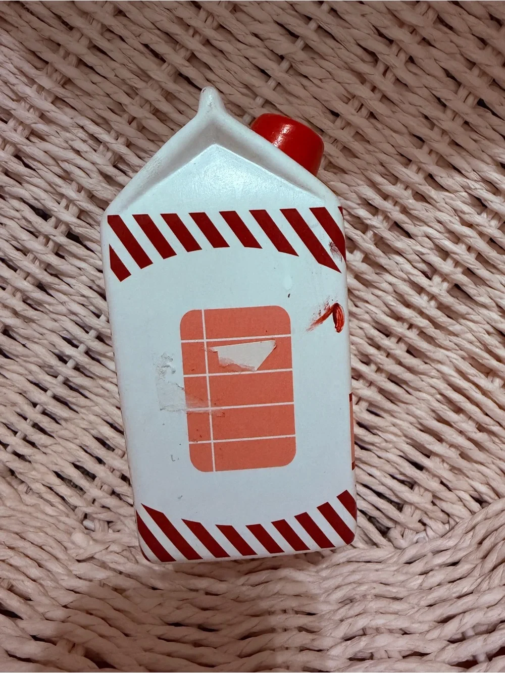 Strawberry Milk Carton Ceramic Pencil Holder Desk Organizer Cute Kawaii Décor